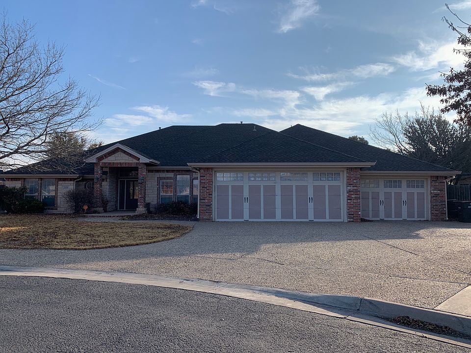 1st image of 1900 Fringewood Dr