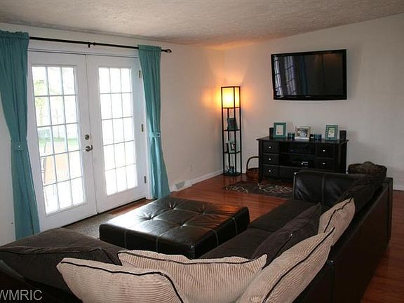 3rd image of 1774 Joni Ln