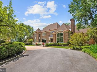 10608 Stapleford Hall Dr, Potomac, MD 20854