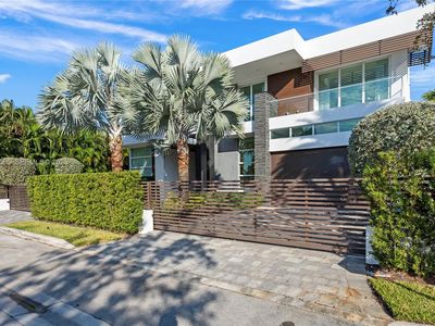 1261 99th St, Bay Harbor Islands, FL, 33154