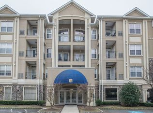 7105 Ravenscroft Rd #552, Clifton, NJ 07013