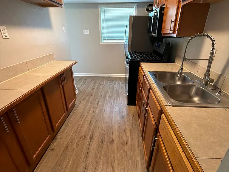 10650 Dunkeld Cir — Photo 8