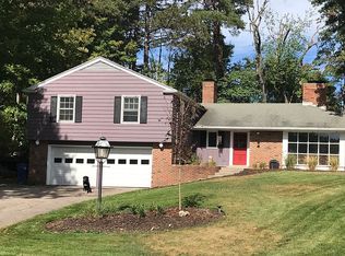 1324 Sprucewood Ave NW, Grand Rapids, MI 49504