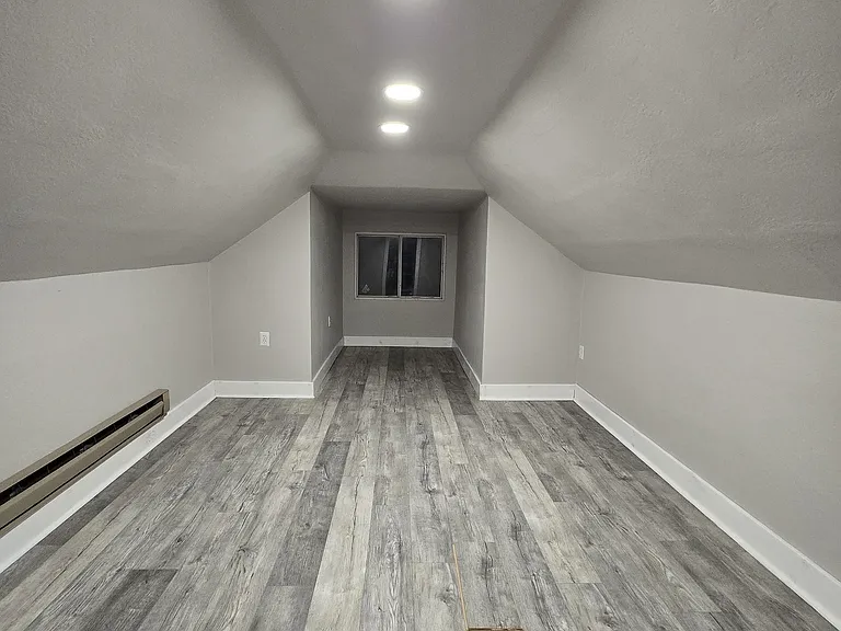 9981 Rinaman Rd — Photo 17