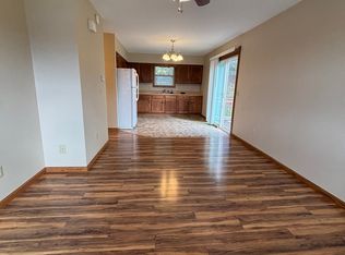 200 Tennis Center Dr APT 9, Marietta, OH 45750
