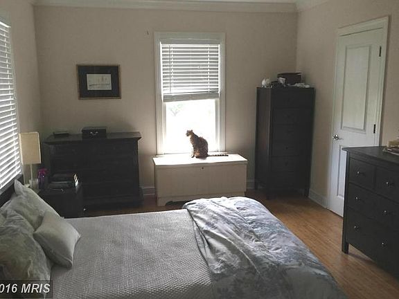 4th image of 19 Randall St #C