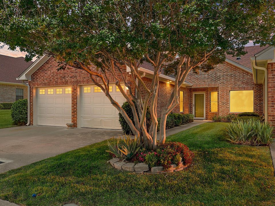1st image of 9021 Darby Ln