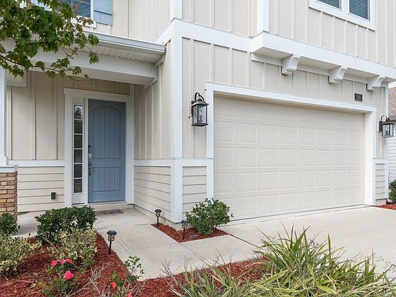 3rd image of 516 Vista Lake Cir