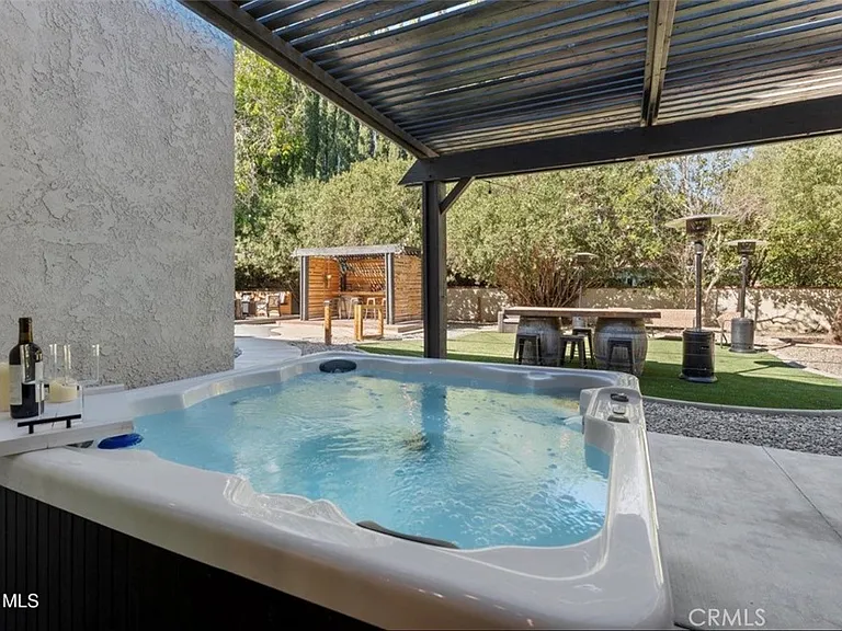 2729 Parton Cir — Photo 40