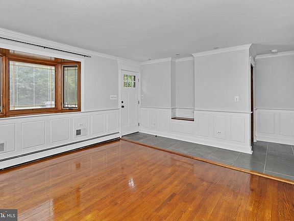 5th image of 3438 E State Street Ext