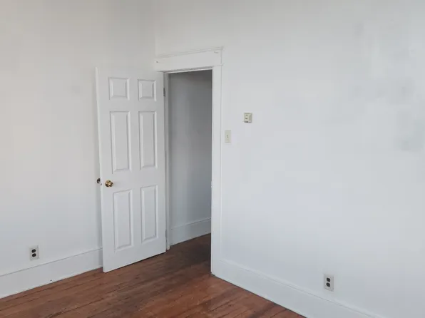 68 N Main St APT 3, Red Lion, PA 17356