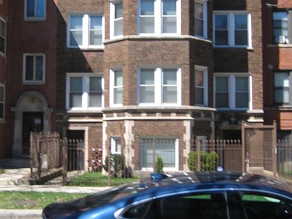 2nd image of 7306 S Oglesby Ave #2