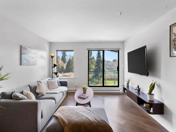 20454 53rd Ave #215, Langley, BC V3A 7S1