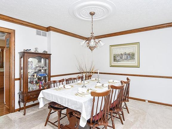 2nd image of 2566 Brunswick Ln