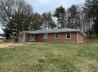 2730 Kohl Dr NE, New Philadelphia, OH 44663