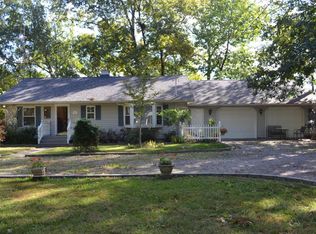 1732 Moonglow Rd, Centralia, IL 62801