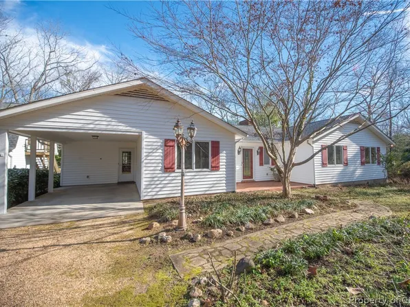 38 Point Cove Ln, Hardyville, VA 23070