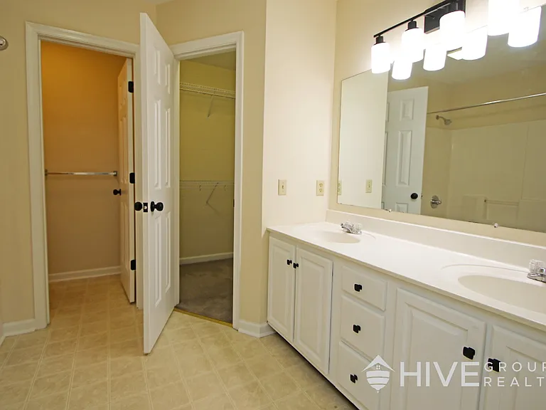 1345 Goldfinch Dr — Photo 12