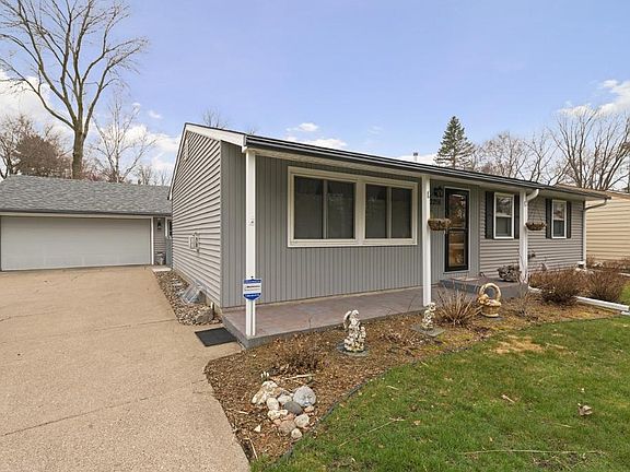 2nd image of 2298 Southwood Dr