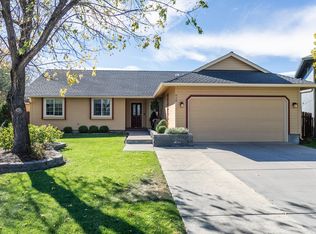 929 NW 22nd Ct, Redmond, OR 97756