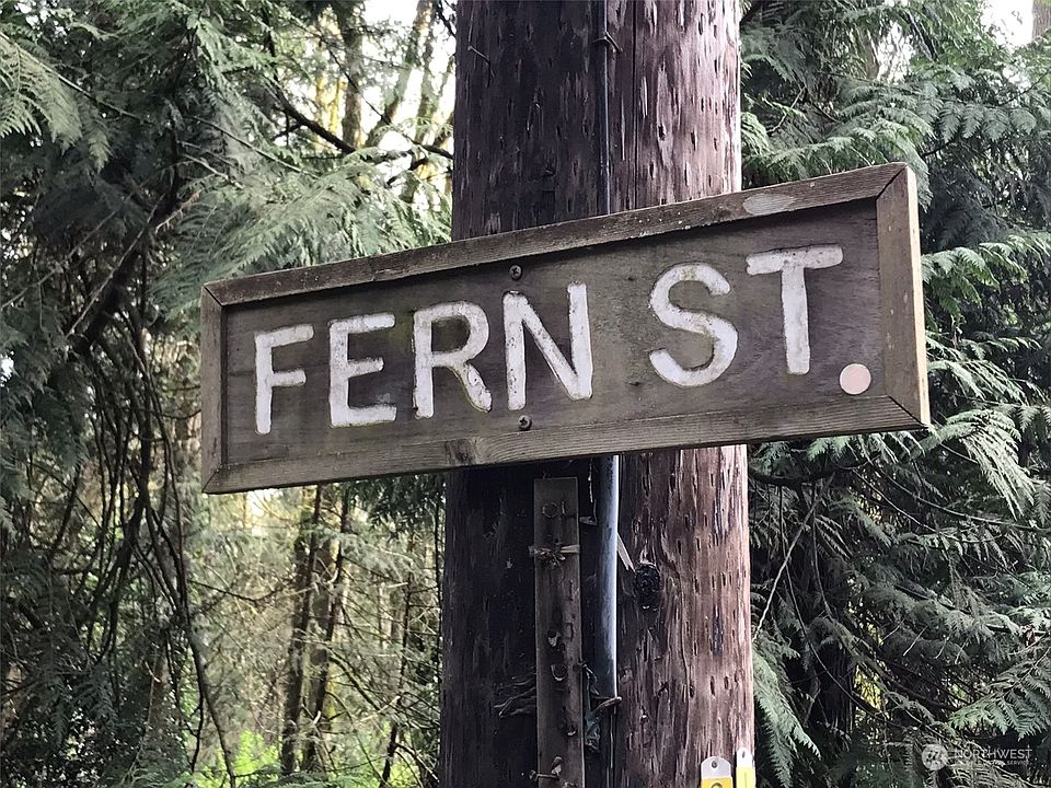 1st image of 20867 Fern Street NE