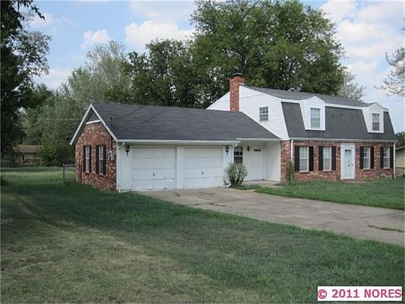 3rd image of 1303 SE 7th St