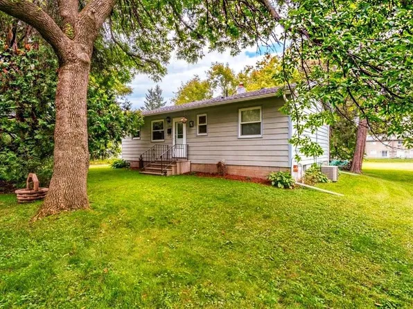 1704 Doddridge Ave, Cloquet, MN 55720