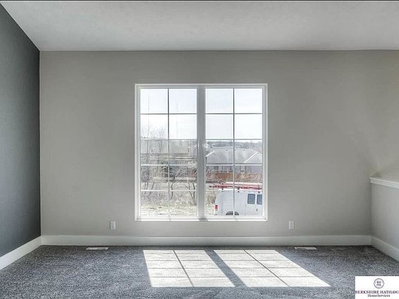 4th image of 4019 N 212th St