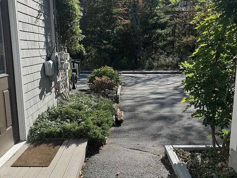 16 Richards Dr — Photo 39