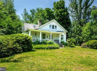 606 E Columbia St, Falls Church, VA 22046
