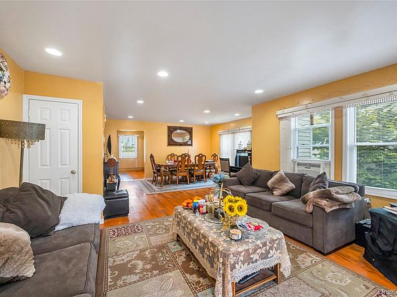 4th image of 220-16 107th Avenue