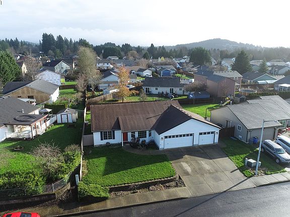 3rd image of 1917 NW 6th Ave