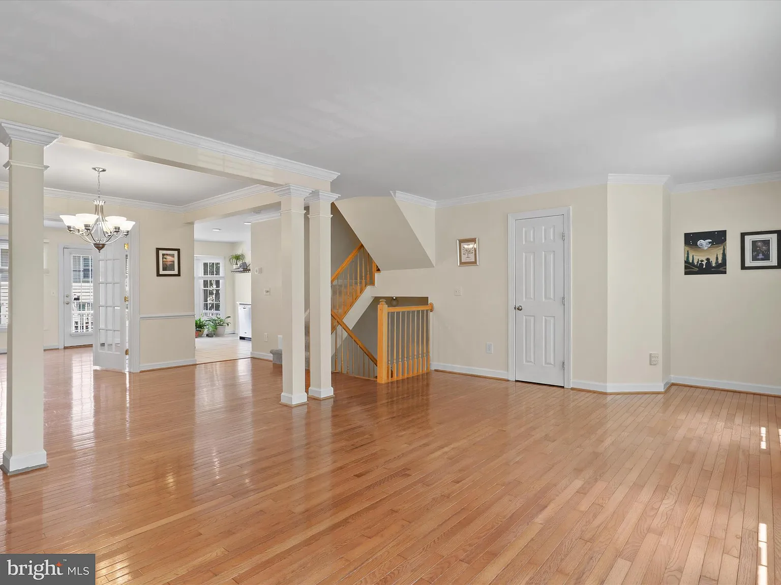 3 bed, 4.0 bath, 1684 sqft, $3,450 — Photo 3