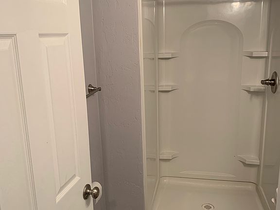 4th image of 8-26 E 1st Ave #18