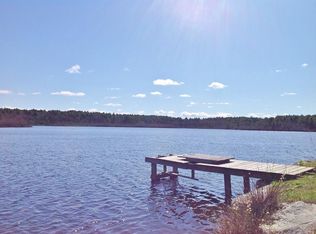 18 Carol St, Acushnet, MA 02743