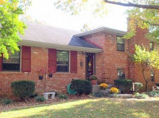 36 Hallsdale Dr, Louisville, KY 40220
