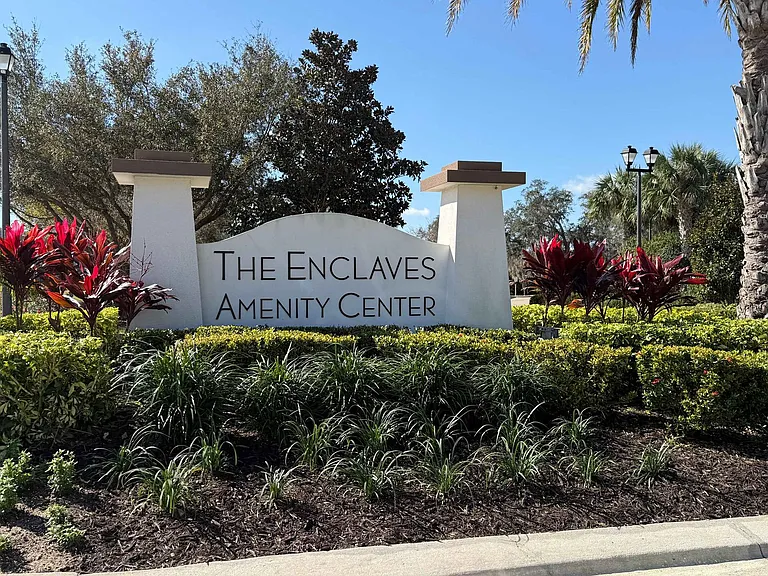 224 Captiva Dr #ID1256089P — Photo 36
