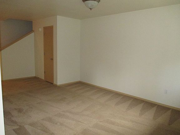 4th image of 932 NW Anjni Cir