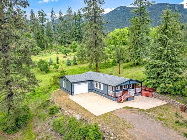 2075 Denton Rd, Hope, ID 83836