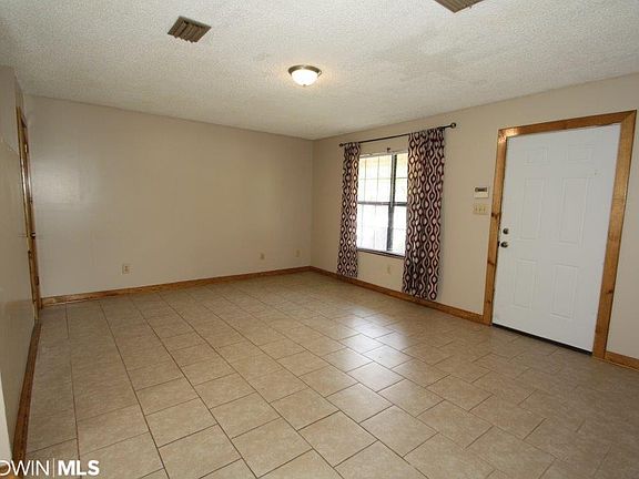 3rd image of 1575 Wagon Wheel Dr