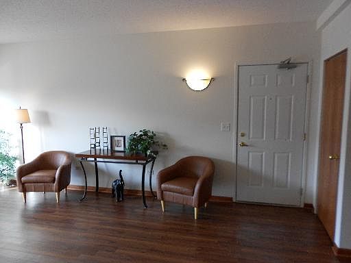 3rd image of 175 W Brush Hill Dr #403