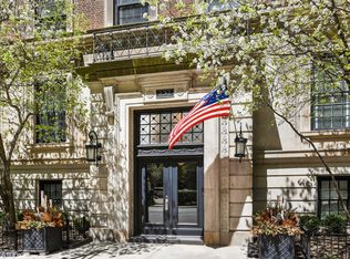 232 E Walton Pl #4E, Chicago, IL 60611