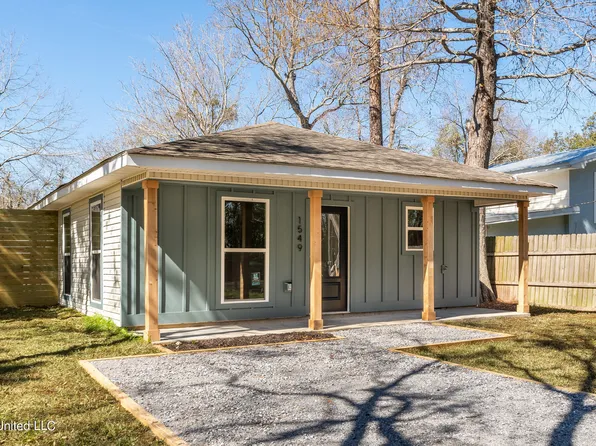 1549 Gwen Ave, Waveland, MS 39576