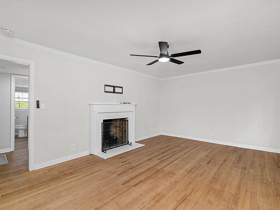 5th image of 1062 Stewart Ave