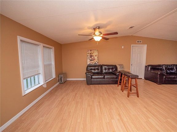 5th image of 2507 Dale Ann Dr