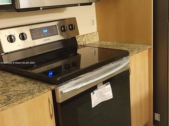 2nd image of 17555 Atlantic Blvd APT 901