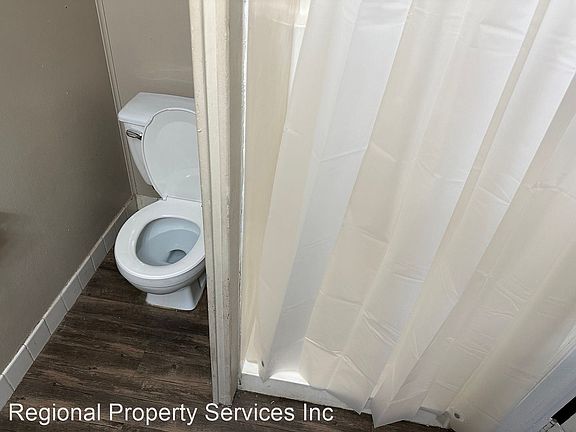 5th image of 306 N Meridian St #11701493