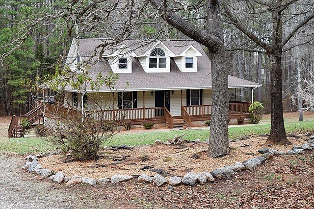 1st image of 240 Fox Fire Dr