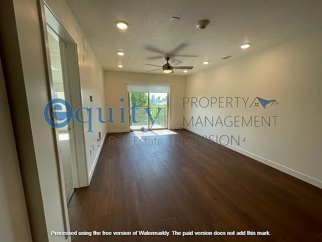 1032 E 400 S #303B — Photo 8