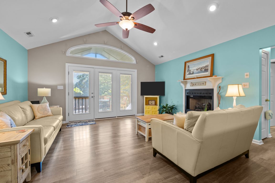 next background image